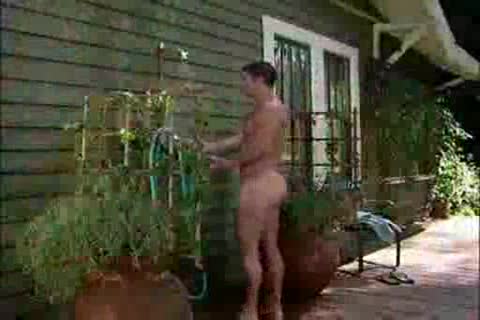 Arpad Miklos, Tyler howdyll, Erik Rhodes