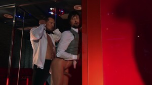 Is It Frosted Glass Or Is The Sex Just Steamy: bareback - Pierce Paris, Drew Dixon American Nail