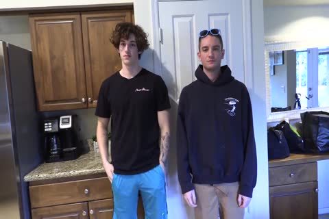 Midwest College Frat jock bonks homosexual guy