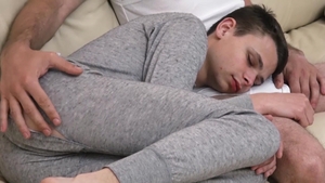 FamilyDick - Austin Xanders in briefs surprise cumshot