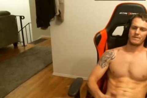 teen Gamer wanking In Live