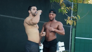Hot House - Tasty ebony bodybuilder nailed by big dick stud