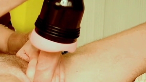 FetishMen: Inked Cal Parker pumping