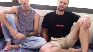 AmateursDoIt: Twink Dennis fucked by big dick Maxime