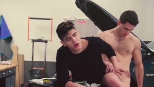 Auto Mechanic fucked A charming Client