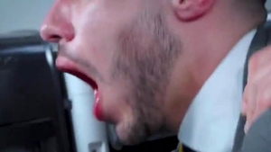 Muscle gay goes for slamming hard